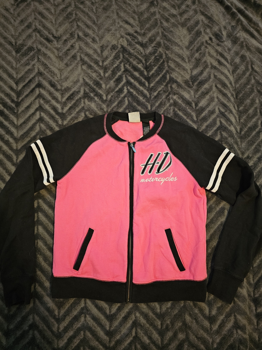 🩷 Harley-Davidson Women’s Pink & Black Full-Zip Sweatshirt – Size L